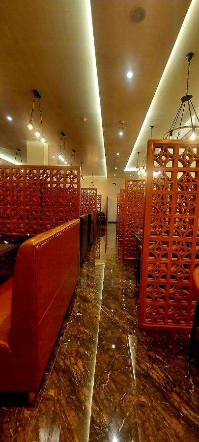 Hotel Madhuban Silvassa Luaran gambar