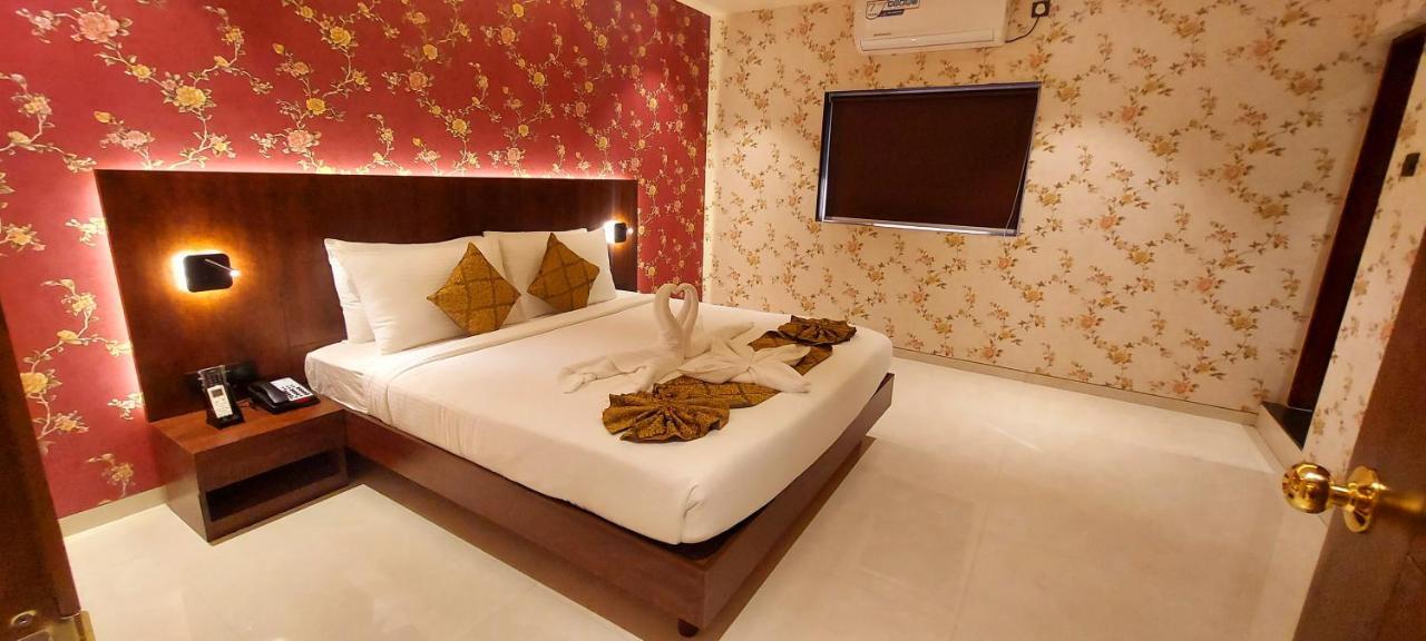 Hotel Madhuban Silvassa Luaran gambar