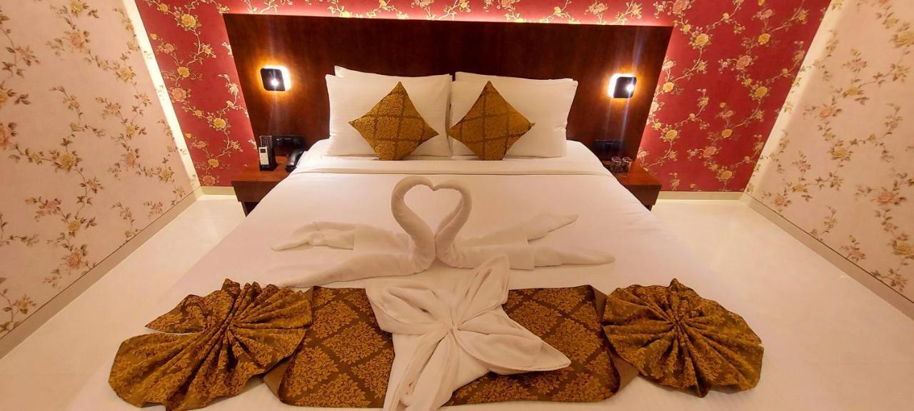 Hotel Madhuban Silvassa Luaran gambar