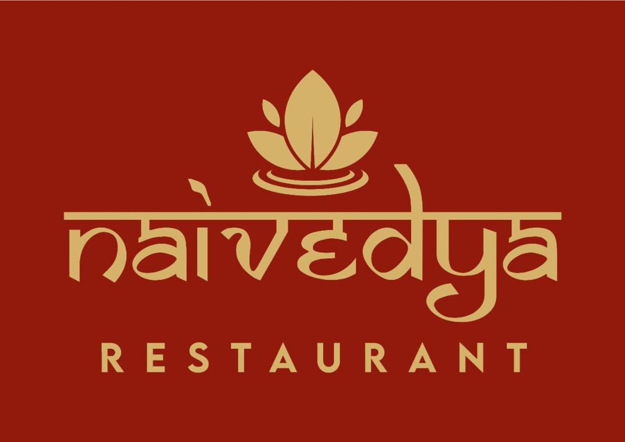 Hotel Madhuban Silvassa Luaran gambar